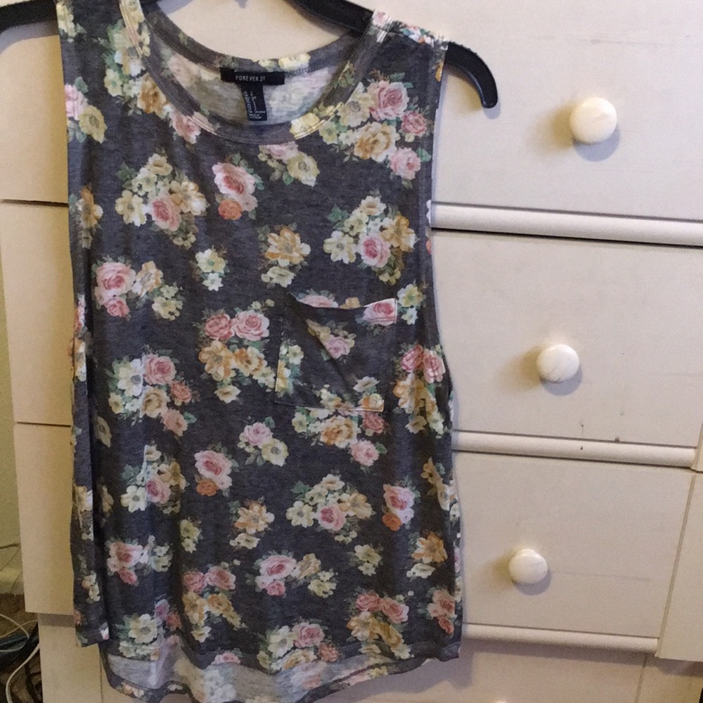 Floral print muscle tee